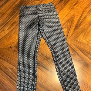 lululemon wunderunder leggings, size 2
